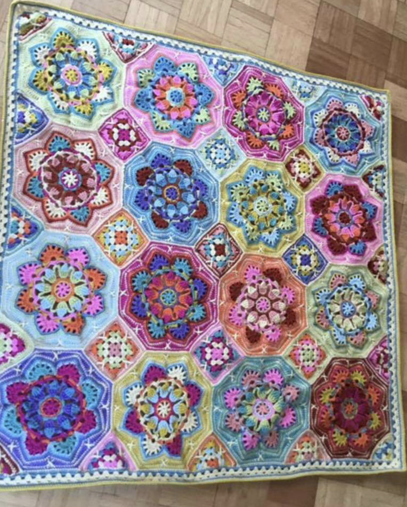 Persian Tiles Crochet Blanket Kit - The Log Cabin - Fabric, Sewing Kits